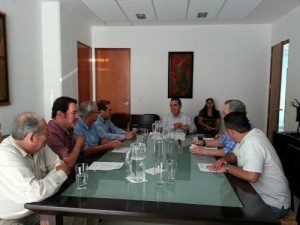 Carlos Salzar Silva, presidente de la Fundación, presentó a los miembros del Consejo Directivo, un primer informe detallado de las actividades realizadas